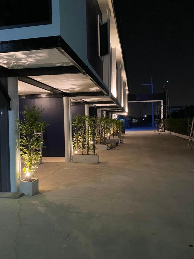Skyline Resort Ban Khlong Lat Bua Khao Kültér fotó