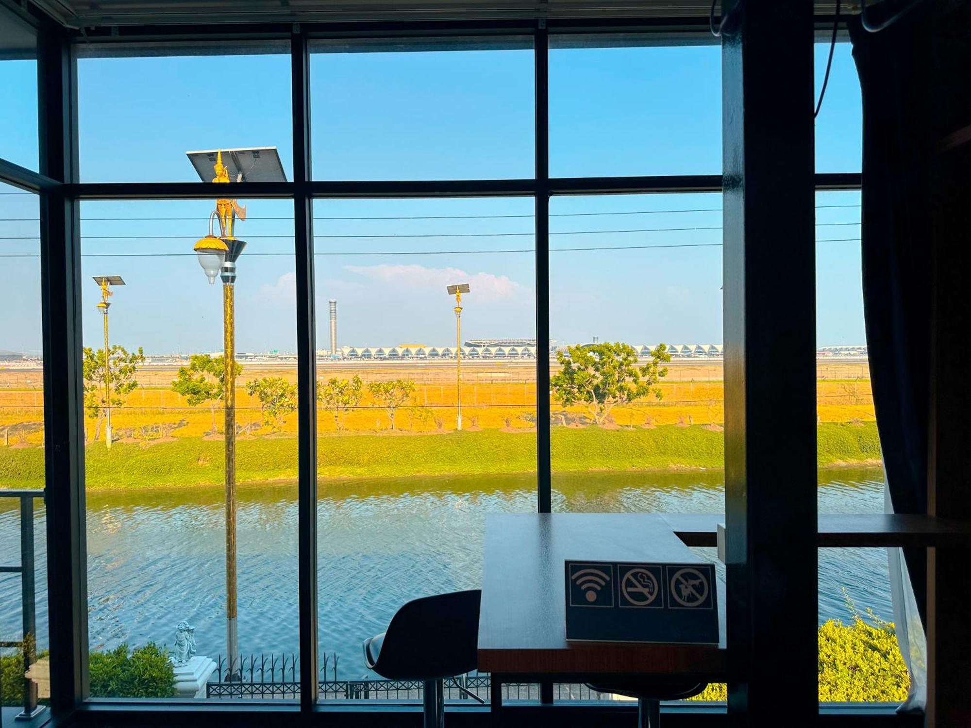 Skyline Resort Ban Khlong Lat Bua Khao Kültér fotó
